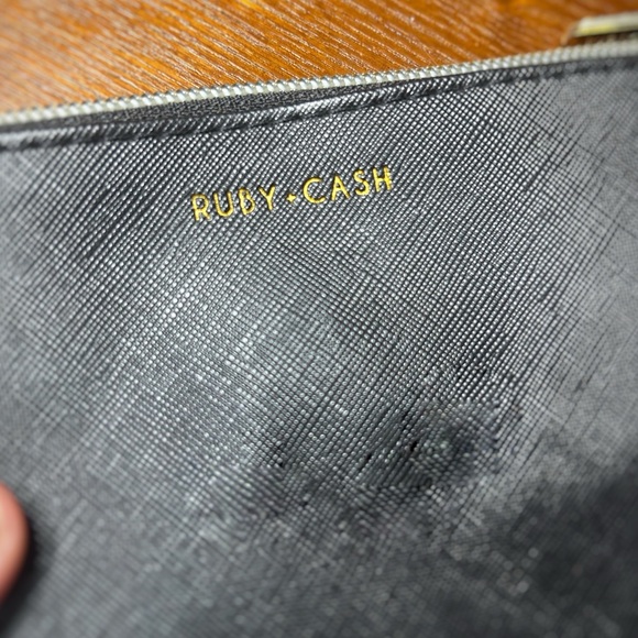 Ruby & Cash Makeup bag! - Picture 3 of 4